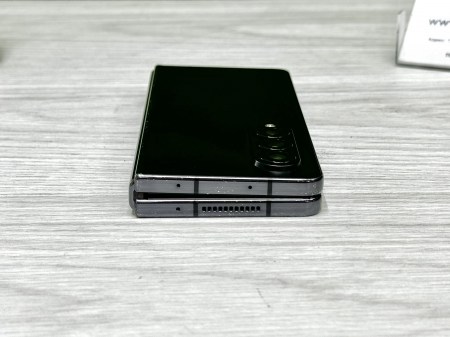 Samsung Galaxy Fold 4 4